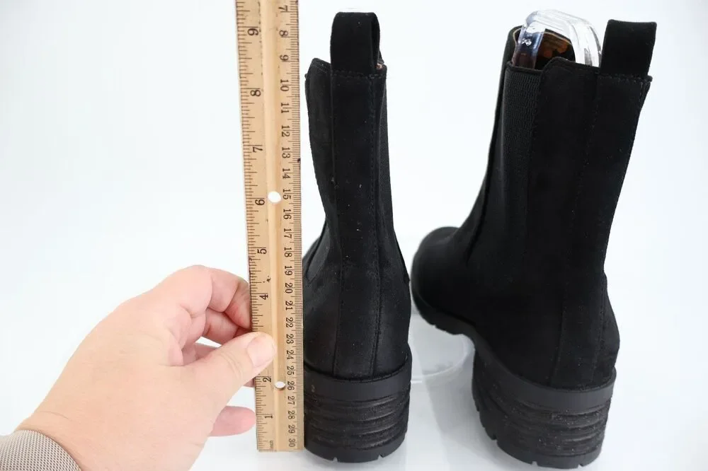 Born BOC Womens Chelsea Boot Size 11 Black Block Heel Bootie Lug Sole Comfy